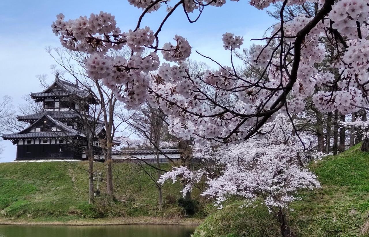 ホテル附船屋 上越市 エクステリア 写真